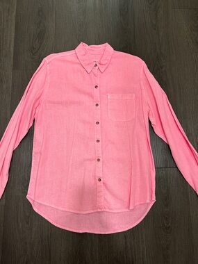 NWOT Universal Thread Neon Pink Button-Up Shirt